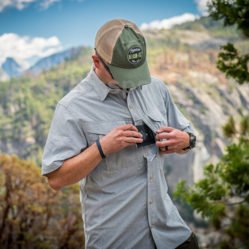 Helikon-Tex_DEFENDER-Mk2-Ultralight-Shirt-short-sleeve_poket3