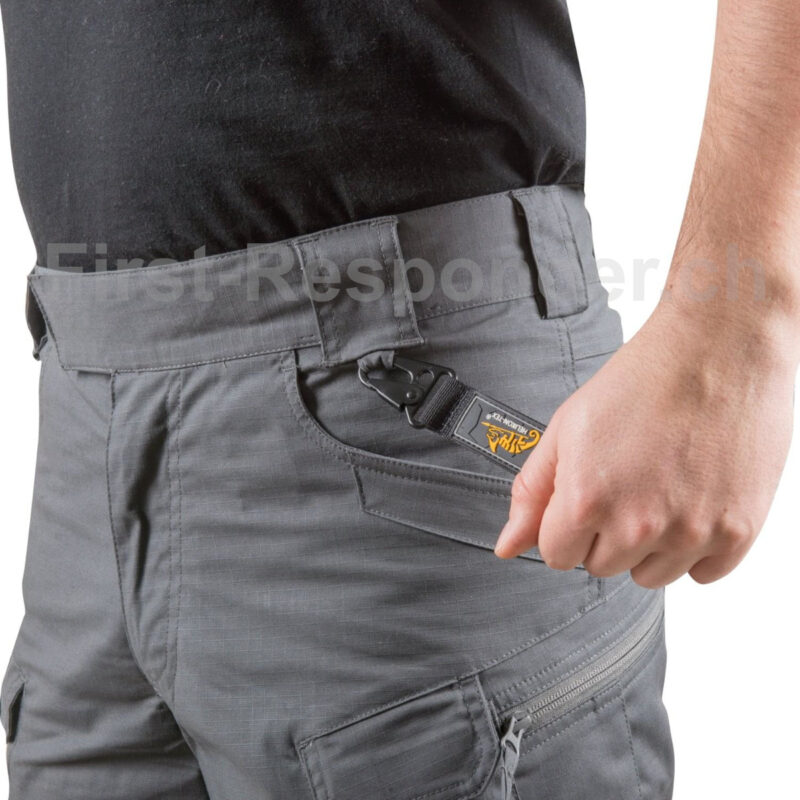 Helikon-Tex_Urban-Tactical-Shorts-UTS_side