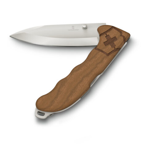 Victorinox-Evoke-Wood